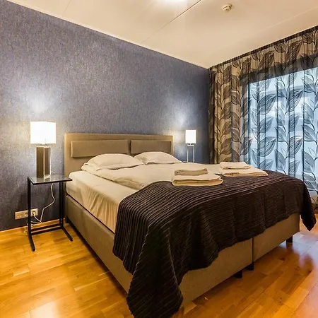 Goodson & Red Foorum Apartments Apartment